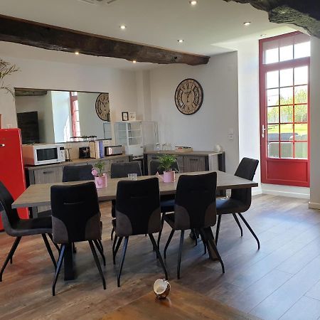 Chambres De Villee Saint-Georges-de-Gréhaigne Eksteriør billede