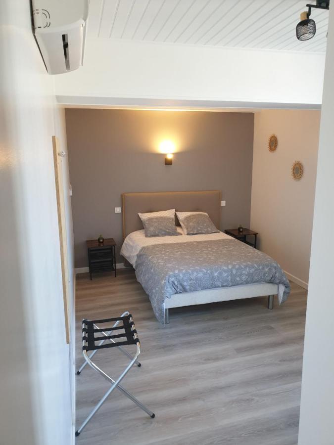 Chambres De Villee Saint-Georges-de-Gréhaigne Eksteriør billede