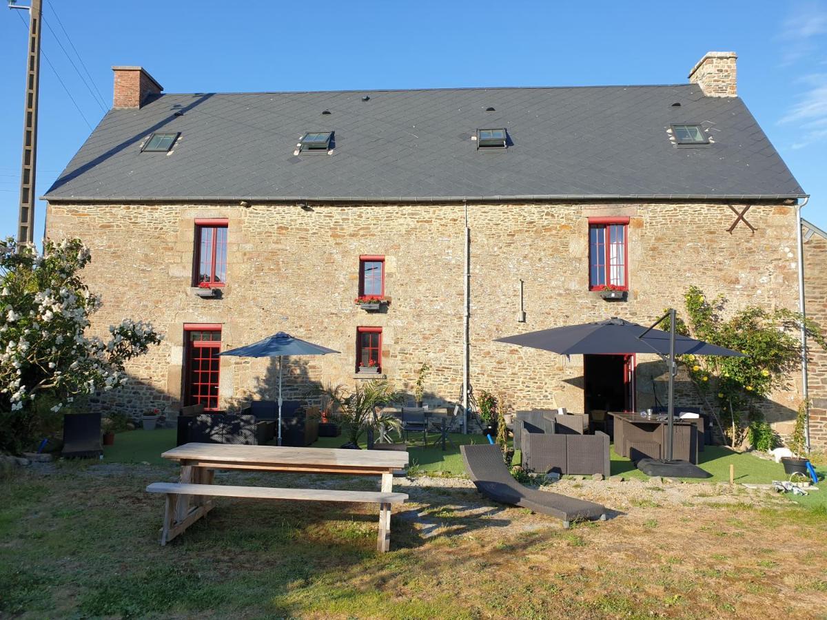 Chambres De Villee Saint-Georges-de-Gréhaigne Eksteriør billede